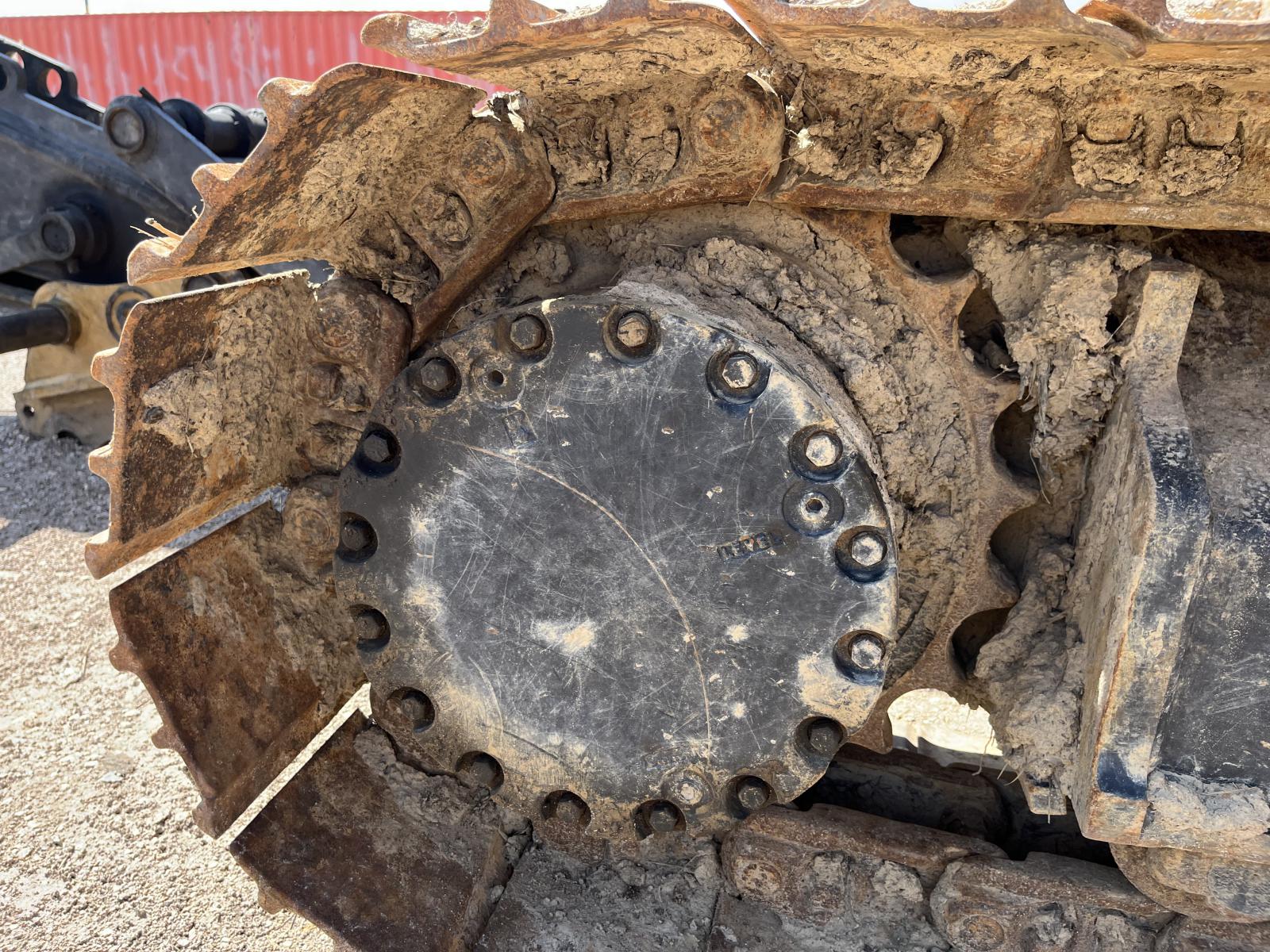 ./imagenes/INVOICE/2019/18272/JOHN DEERE 160D (8).JPG